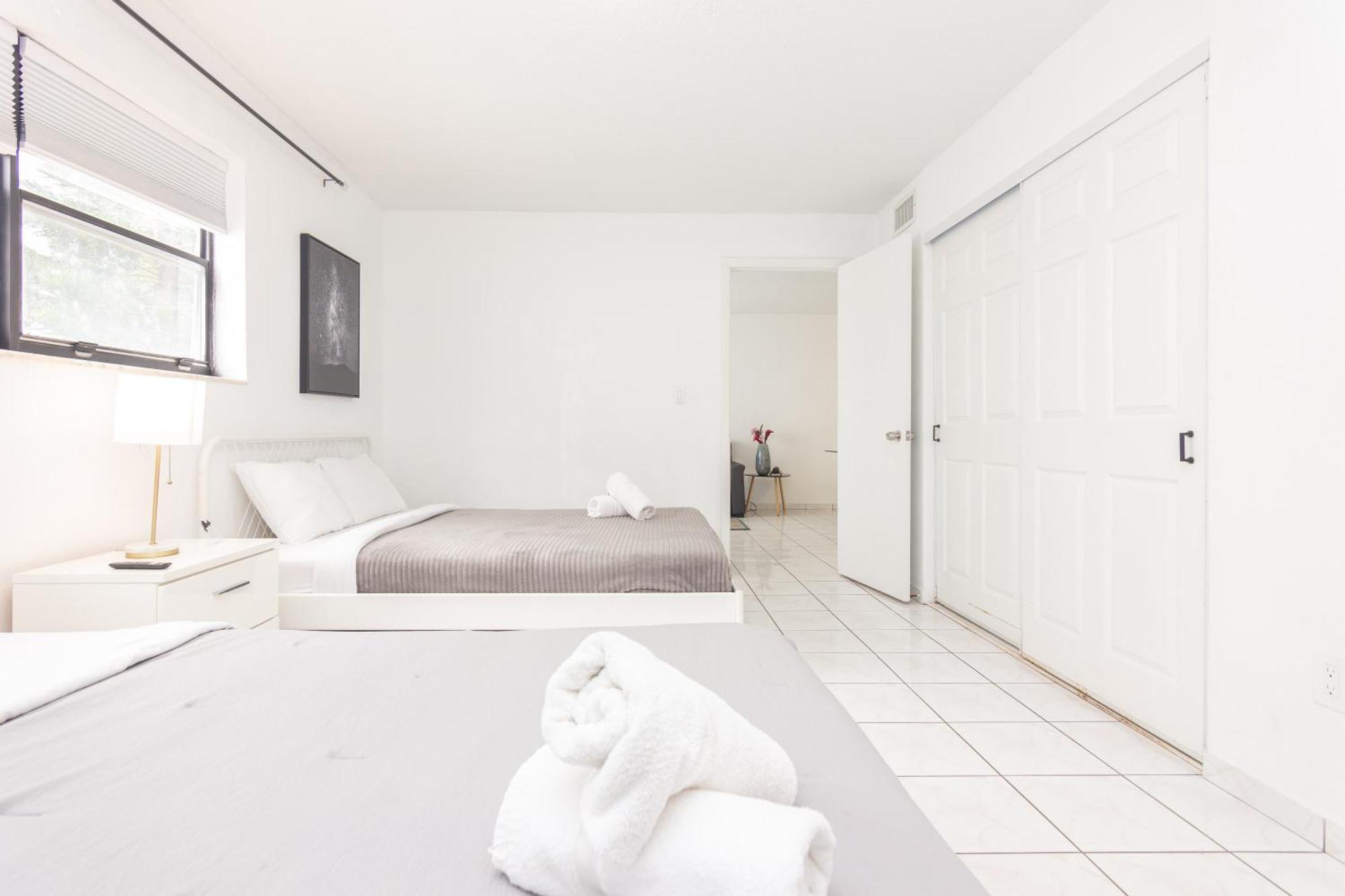 One Bedroom Apartment - With Parking & Balcony - Heart Of Wynwood Μαϊάμι Εξωτερικό φωτογραφία