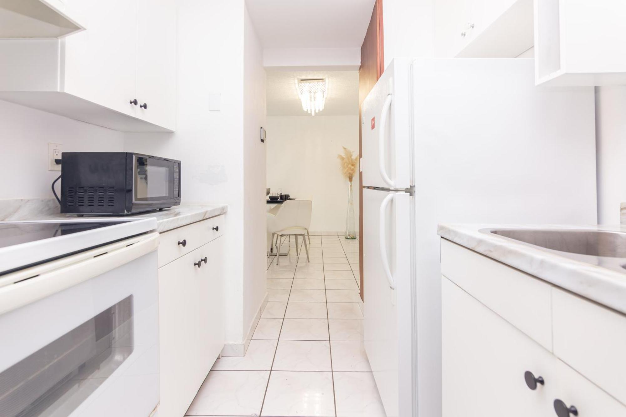 One Bedroom Apartment - With Parking & Balcony - Heart Of Wynwood Μαϊάμι Εξωτερικό φωτογραφία